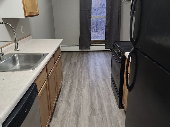 2nd image of 739 11th Ave S APT 8