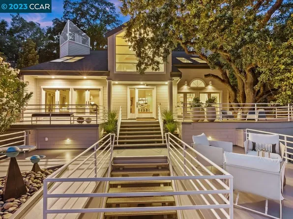 29 Saint Stephens Dr, Orinda, CA 94563