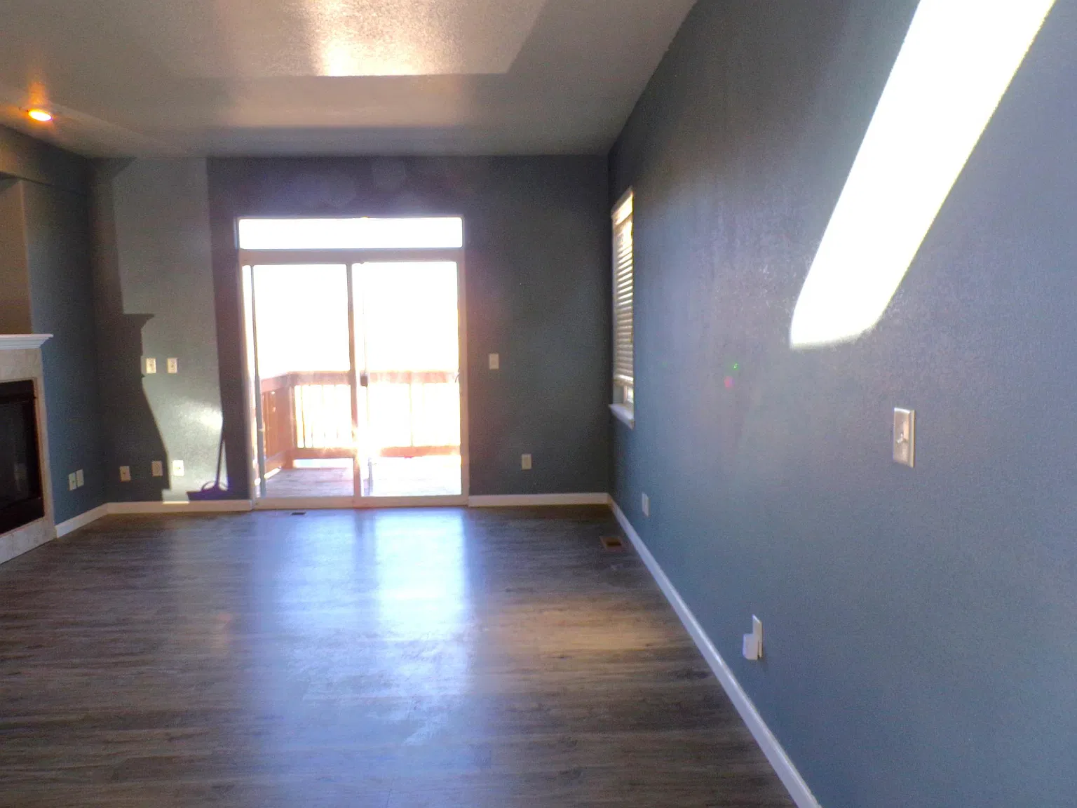 4 bed, 2401 sqft, $2,400 — Photo 3