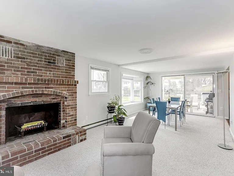 4311 Pergate Ln — Photo 11