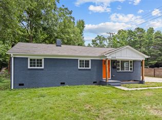3945 Foxford Pl, Charlotte, NC 28215