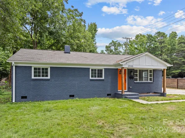 3945 Foxford Pl, Charlotte, NC 28215