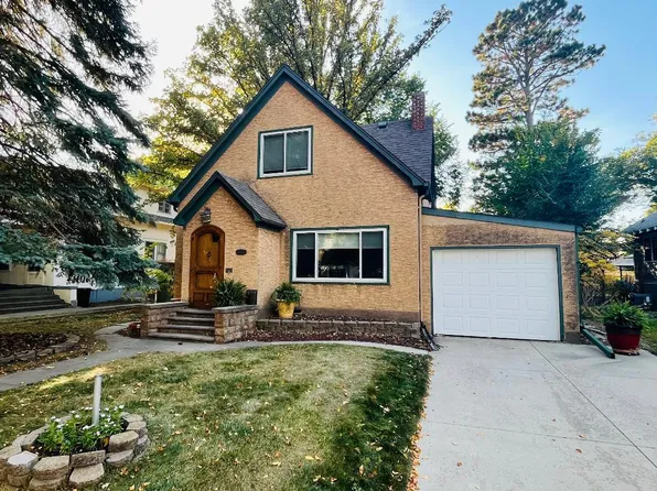 1312 S Lincoln St, Aberdeen, SD 57401