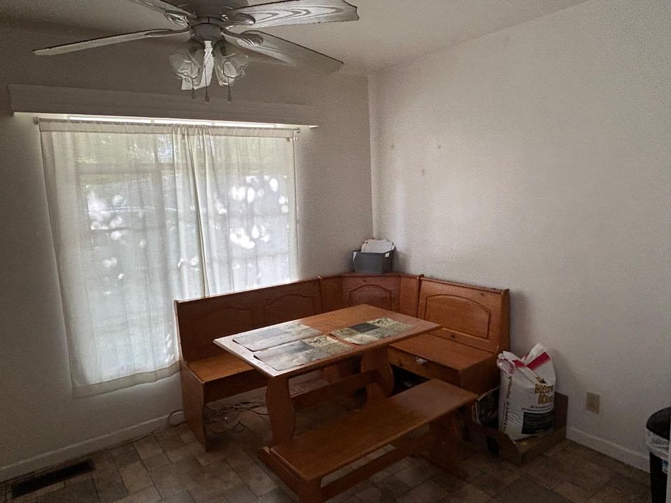 1624 Tully Rd, Modesto, CA 95350 Zillow