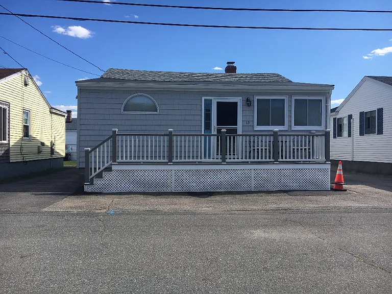 15 Bragg Ave — Photo 1