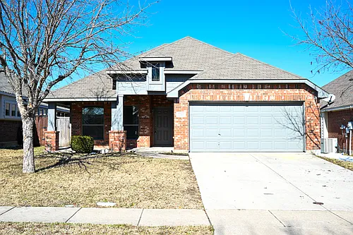 2204 Rockport Dr Photo 1