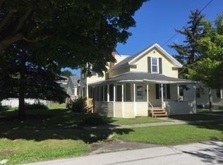 16 Oak St, Saint Albans, VT 05478