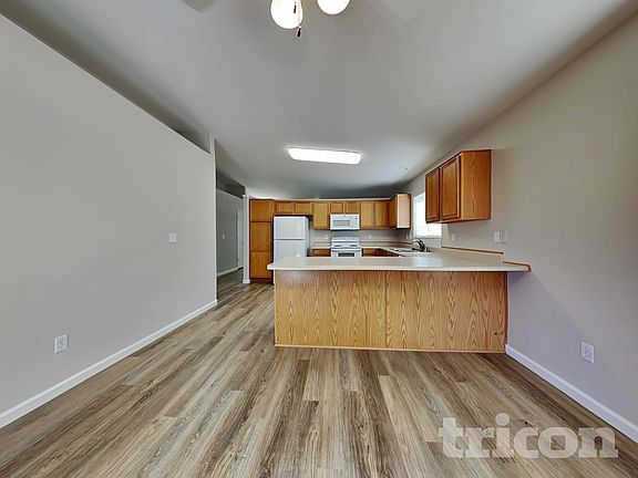 4th image of 18296 Lanceleaf Ct