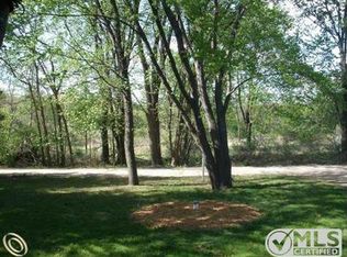 3707 Cedar Point Rd, Howell, MI 48843