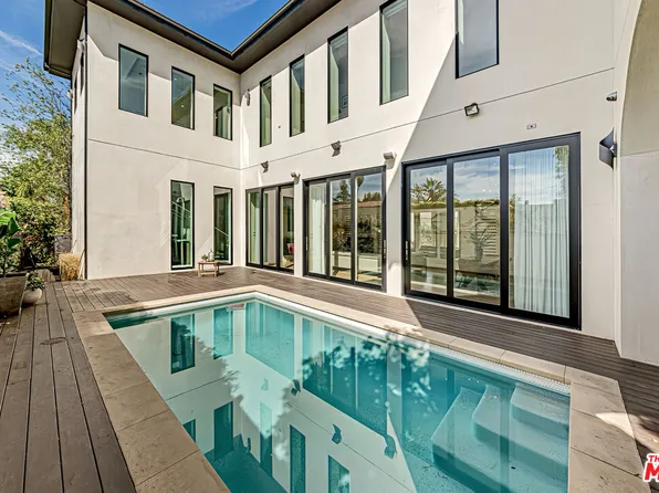 310 N Lucerne Blvd, Los Angeles, CA 90004