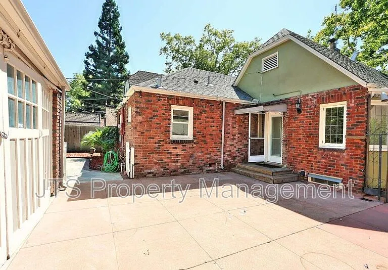 937 Sonoma Way — Photo 70