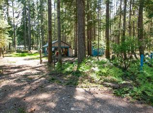41 N Fircrest Pl, Hoodsport, WA 98548