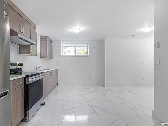 4th image of 2836 E 16th Ave #1