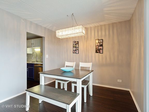 5th image of 21 Kristin Dr Unit 612