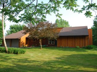 348 W Woodruff St, Watertown, NY 13601