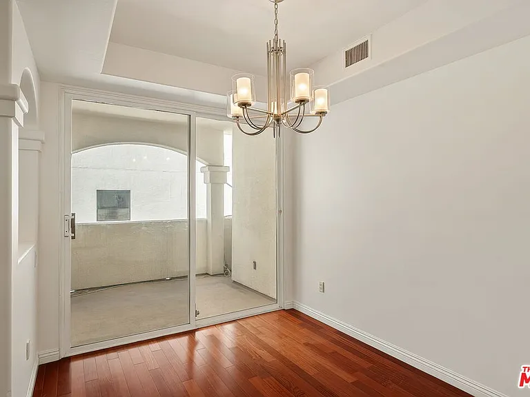 11737 Goshen Ave #302 — Photo 8