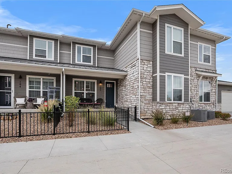 350 High Point Dr #C-103 — Photo 2
