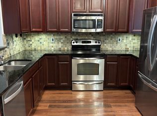 1000 E Woodlawn Rd APT 413, Charlotte, NC 28209