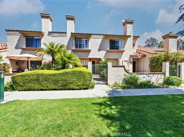 234 Country Club Dr Unit C, Simi Valley, CA 93065