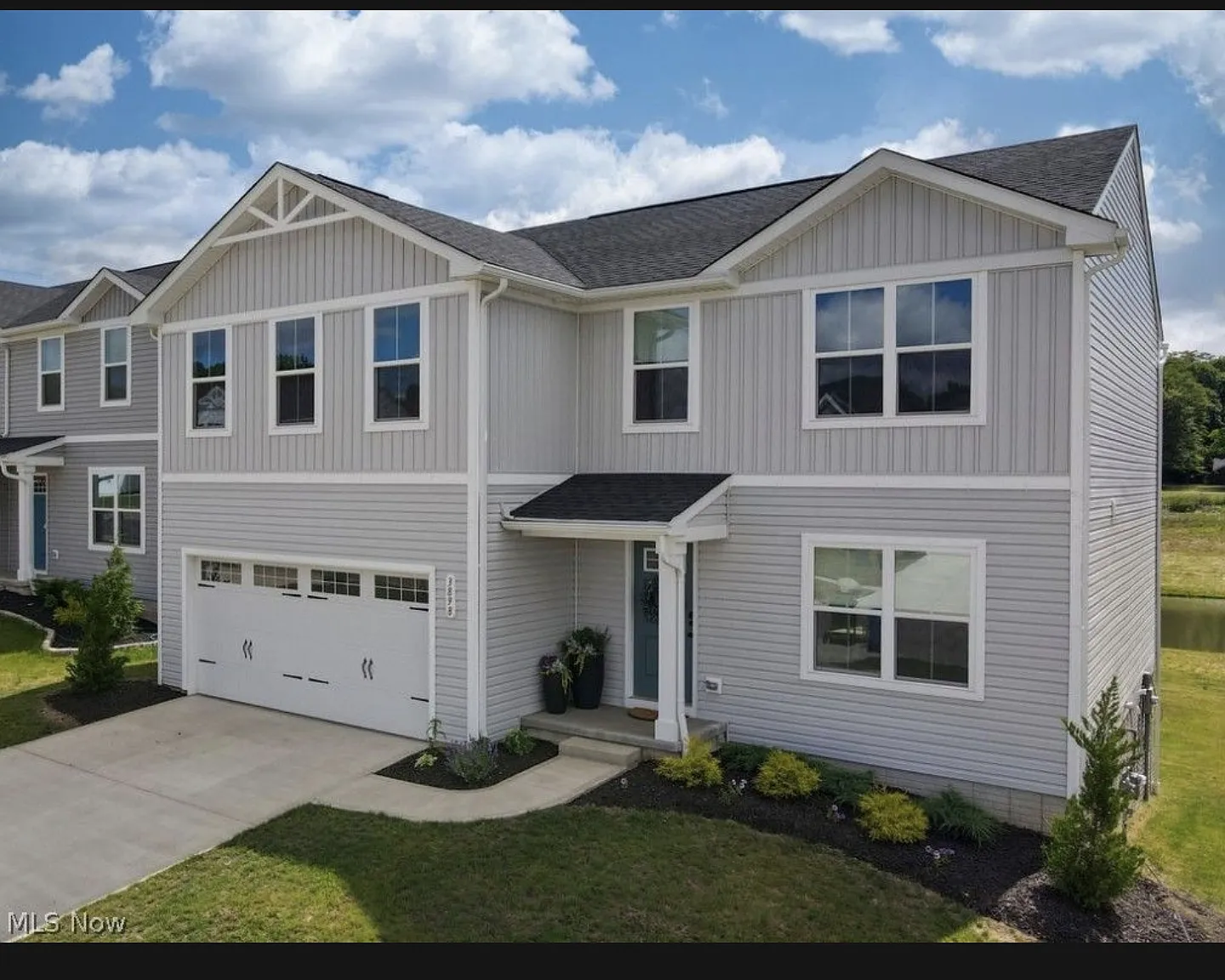 4 bed, 2.5 bath, 2200 sqft, $2,700 — Photo 4