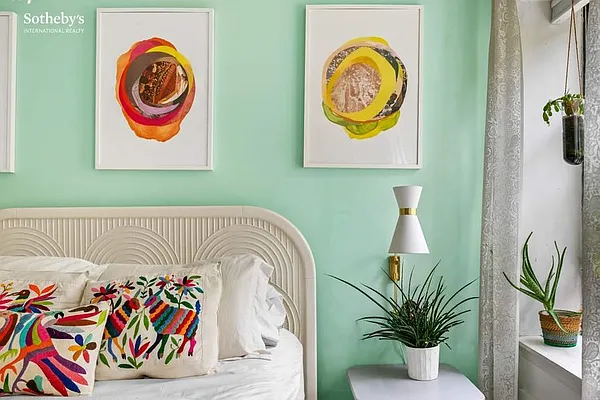 Rented by Sotheby's International Realty | media 6