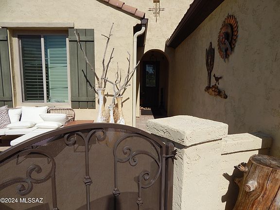 3rd image of 2469 E Sky Creek Dr