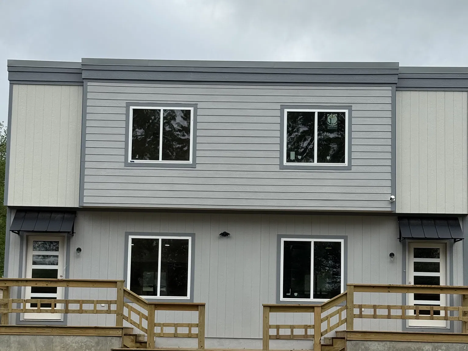 403 Sheridan Street - B — Photo 1