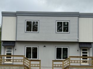 403 Sheridan St #B, Leavenworth, KS 66048