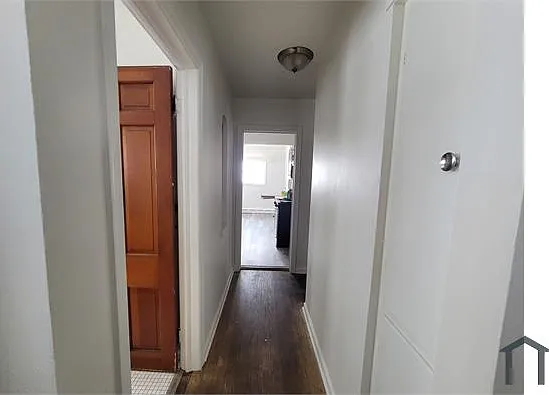 2458 Gibson St #1 — Photo 9