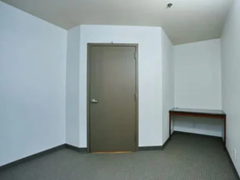 Catalina Apartments — Photo 46