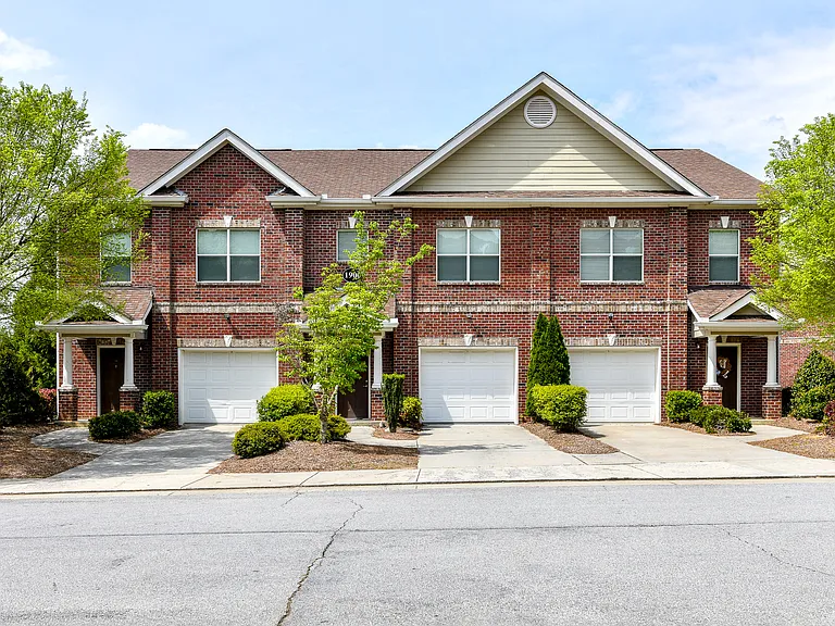 Villas at Loganville — Photo 7
