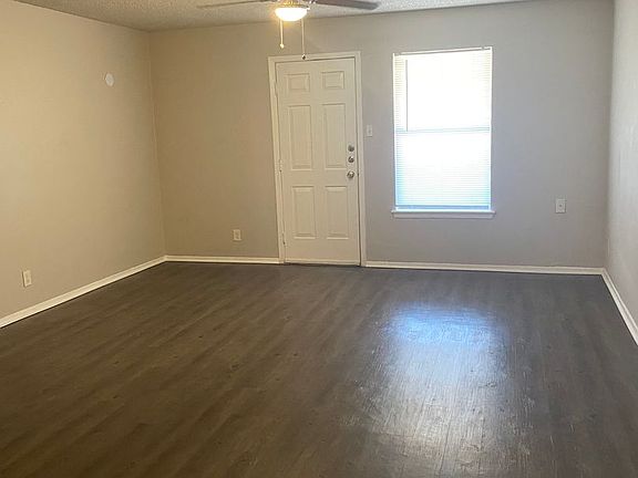 4th image of 3518 Grant Ave #202