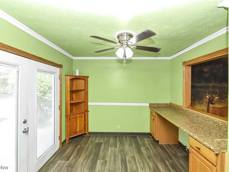 9117 Wilverne Dr — Photo 17