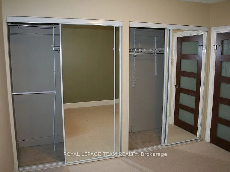 35 Ivy Cres — Photo 13