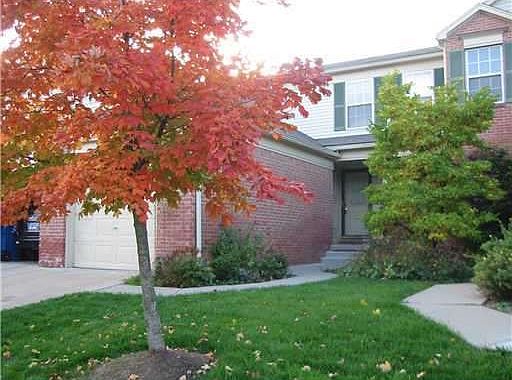 1st image of 3118 Village Cir