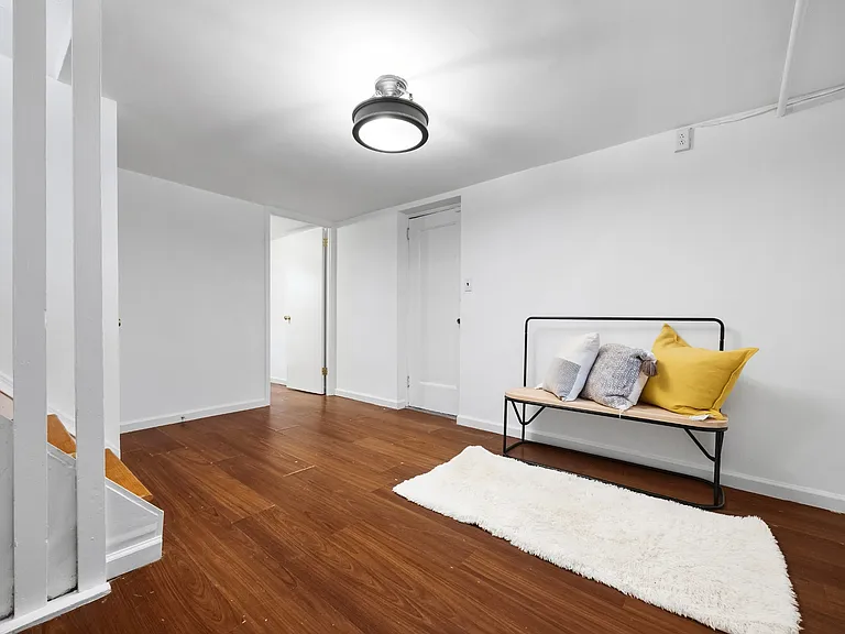 21 Joyce Rd — Photo 11