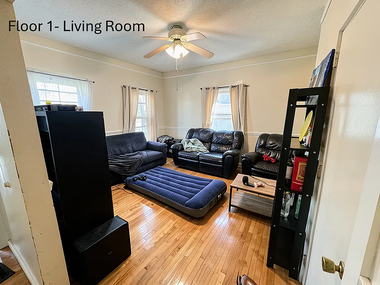 55 Pine St — Photo 1
