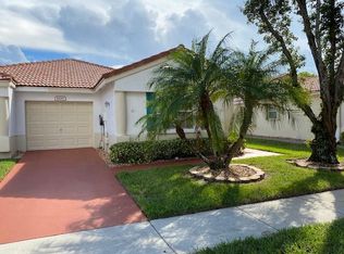 6100 Petunia Rd, Delray Beach, FL 33484