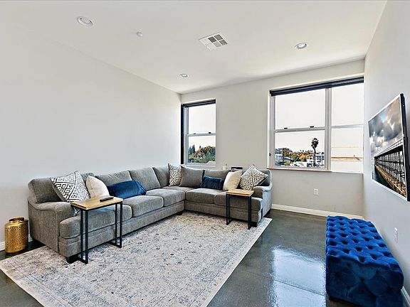 4th image of 435 W Center Street Promenade Unit 324