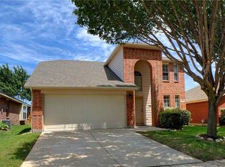 11824 Gold Creek Dr E, Fort Worth, TX 76244
