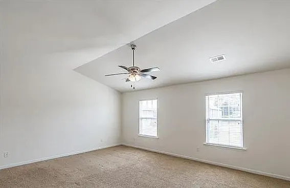 374 Hartleigh Dr — Photo 9