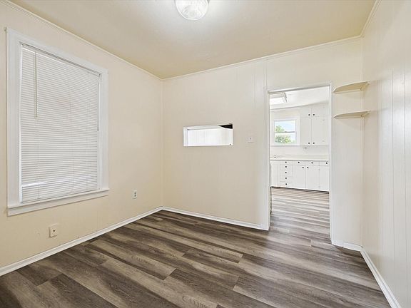 4th image of 2923 Beverly Rd