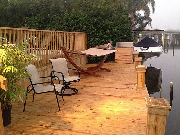 Large Deck on Bowlees Creek
