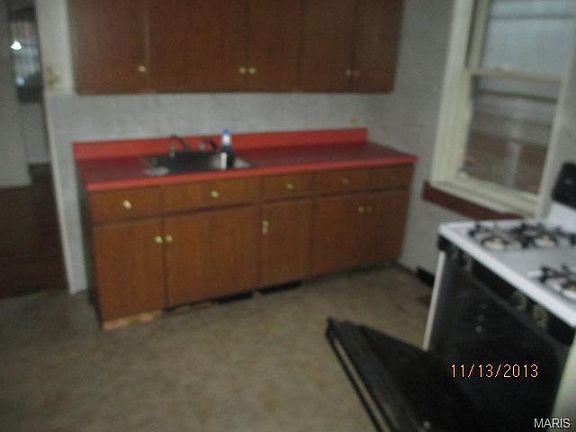 5th image of 5082 Queens Ave