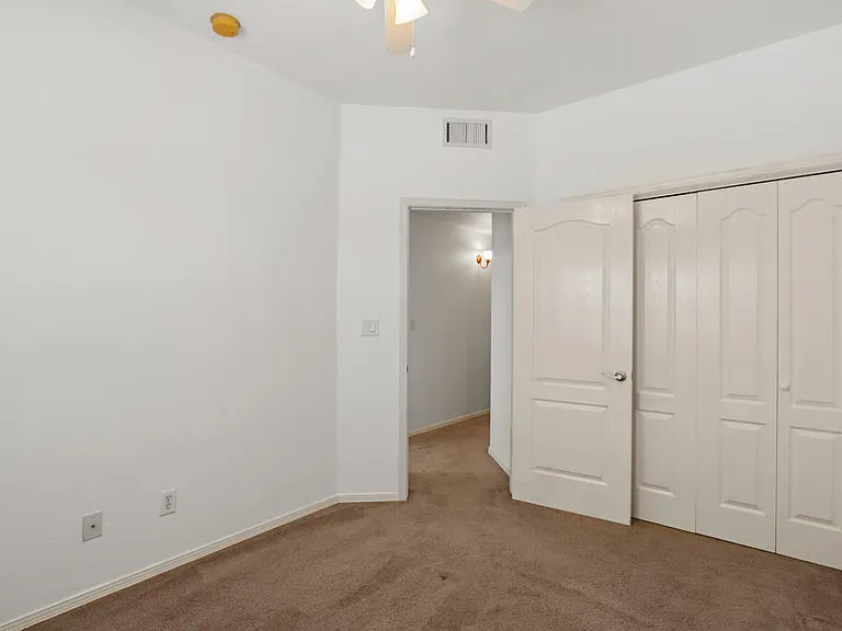 561 Green Village Ct #A — Photo 37