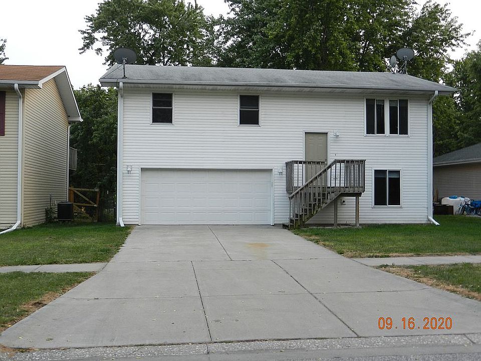 1st image of 415 W Belmont Ave