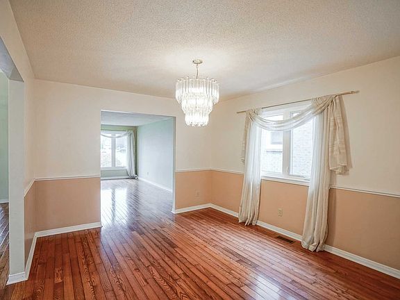 5th image of 953 Lancaster Dr