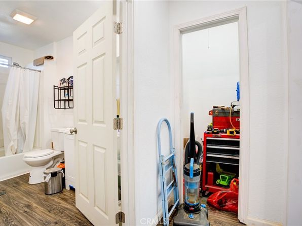 bakersfield-california-18888779 picture