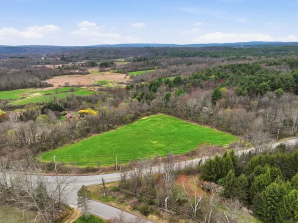 1 E Main St, Brookfield, MA 01506