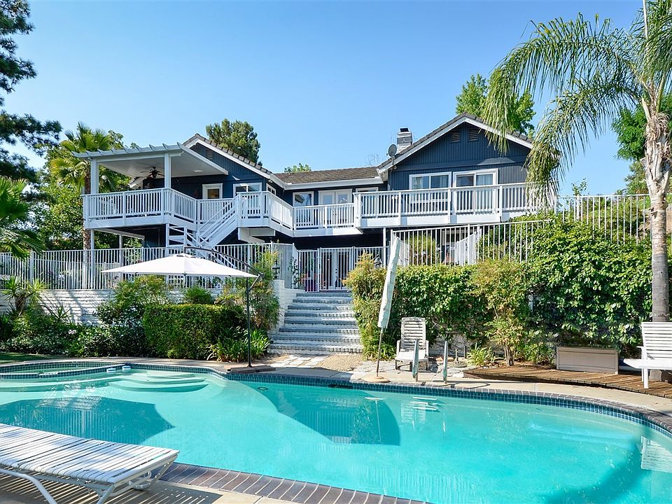 1st image of 28316 Glenmeade Way